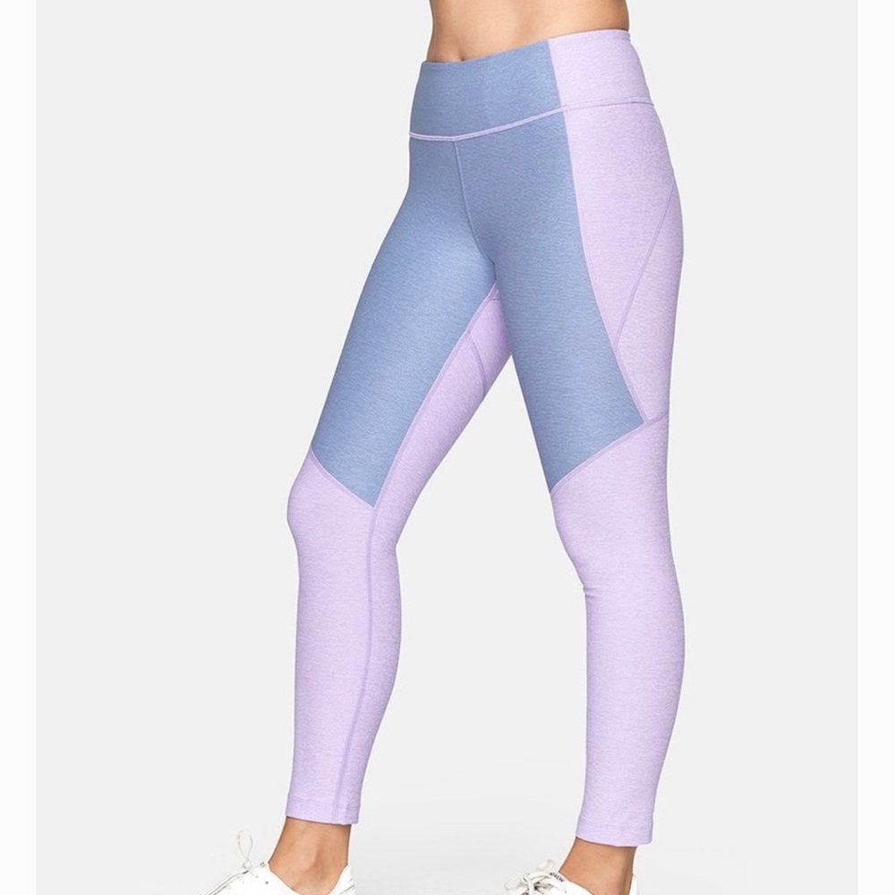 Outdoor Voices Two-Tone 3/4 Leggings
